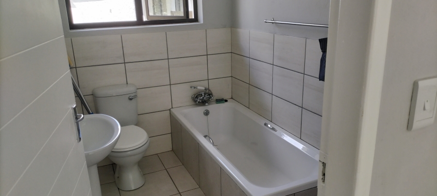 To Let 3 Bedroom Property for Rent in Navalsig Free State